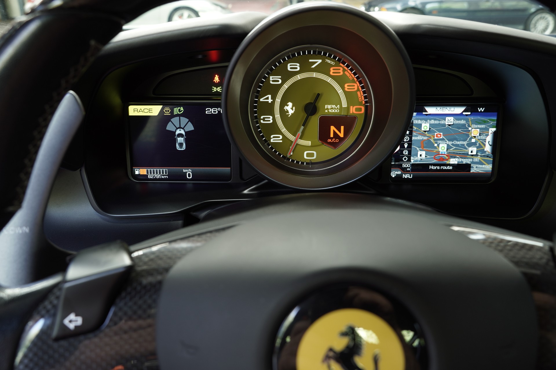 FERRARI F8 Tributo-image-14