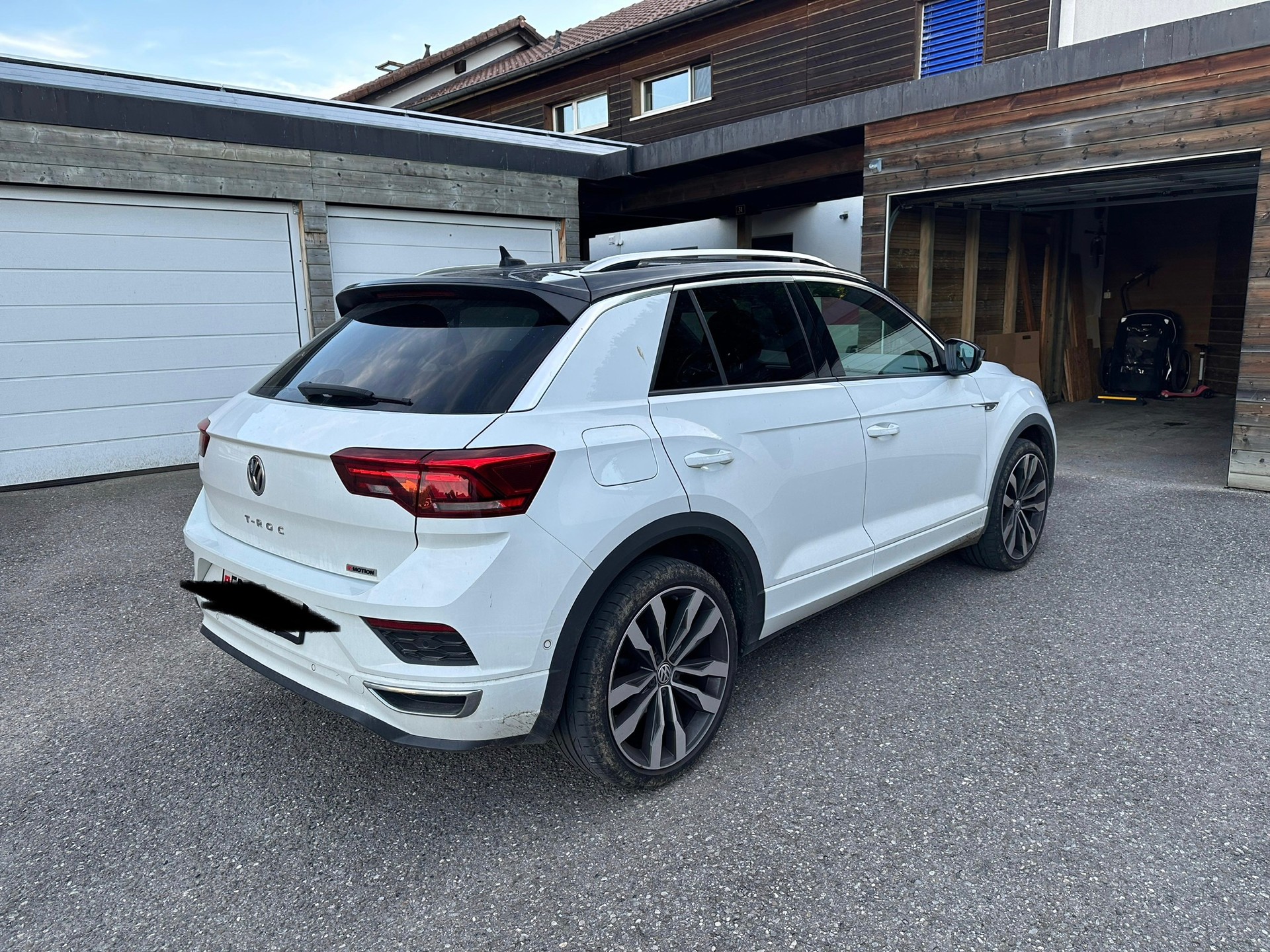 VW 2.0 TSI Advance DSG 4motion-image-1