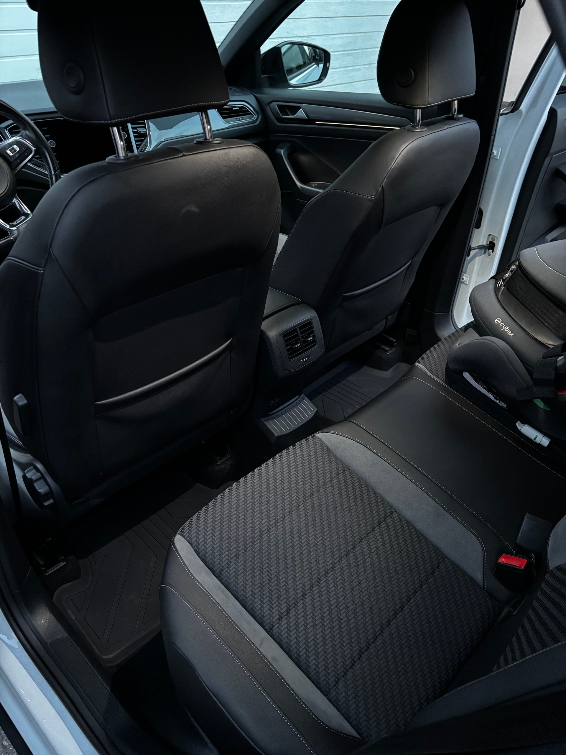 VW 2.0 TSI Advance DSG 4motion-image-3