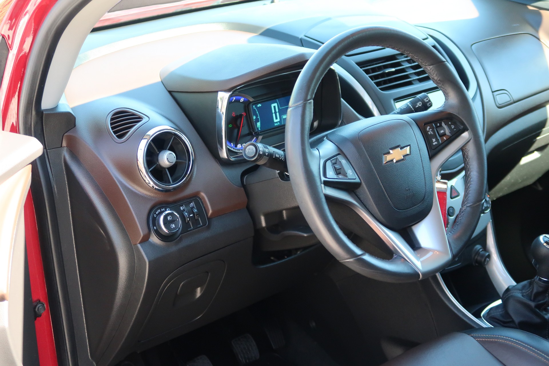 CHEVROLET Trax 1.4 T LTZ 4WD-image-8