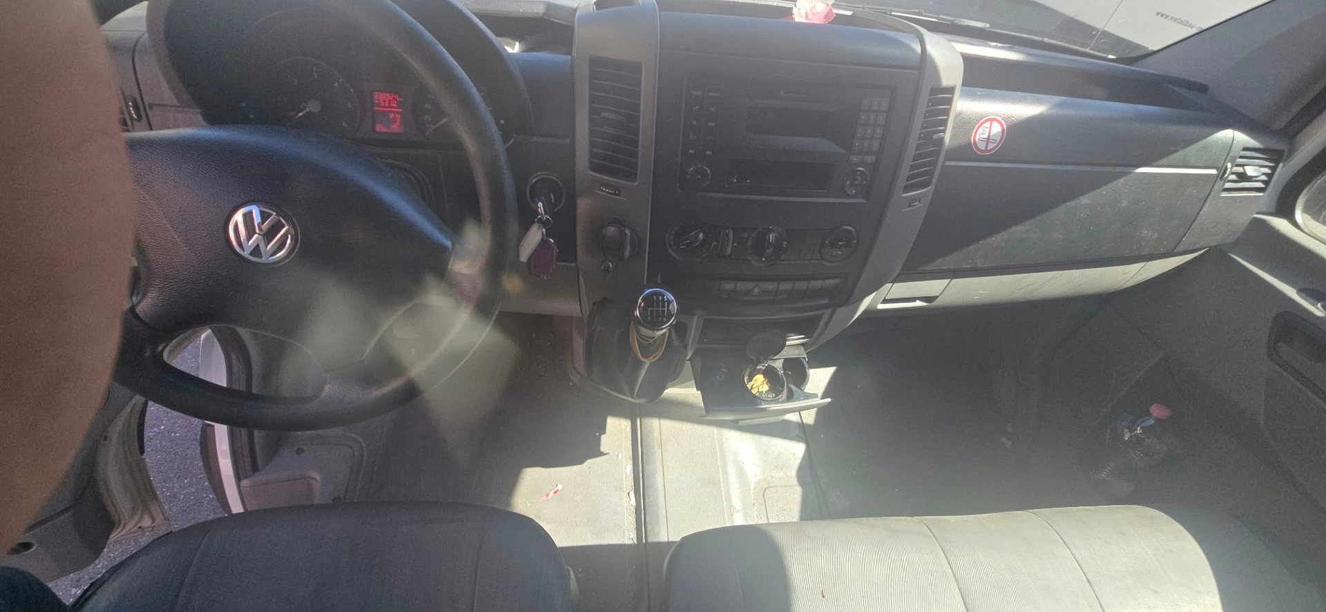 VW Crafter 35L 2.0 TDI CR-image-10