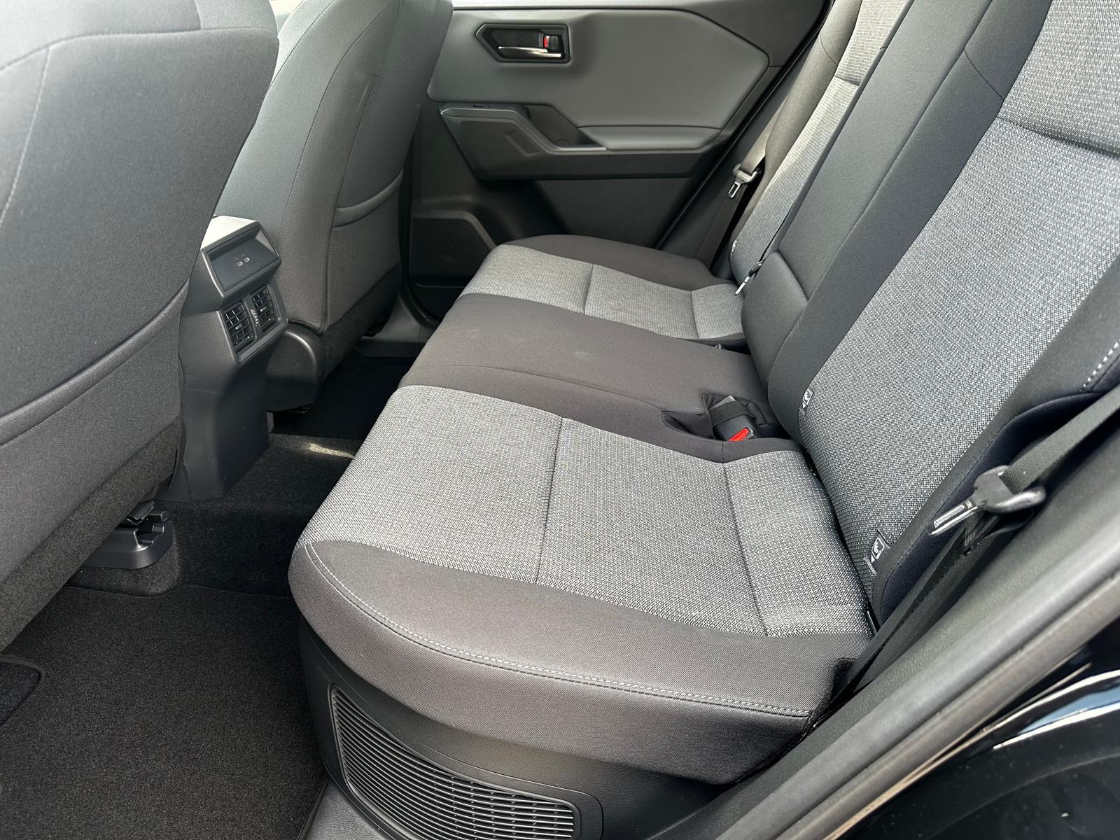 TOYOTA RAV4 2.5 HEV Trend-image-10
