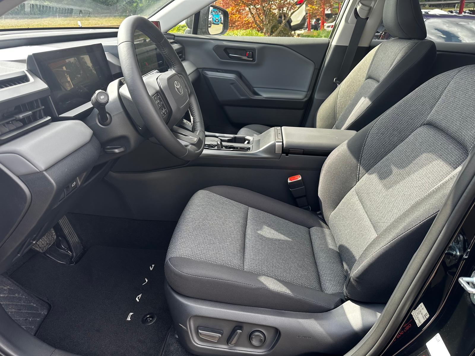 TOYOTA RAV4 2.5 HEV Trend-image-8