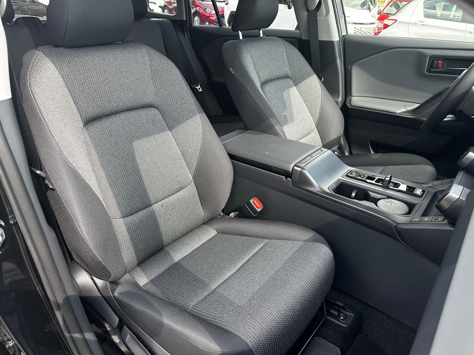 TOYOTA RAV4 2.5 HEV Trend-image-14