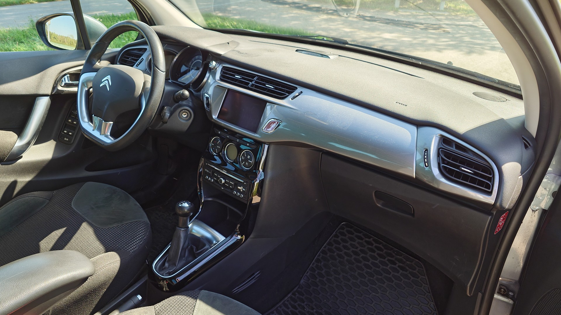 CITROEN C3 1.6i 16V Exclusive-image-10