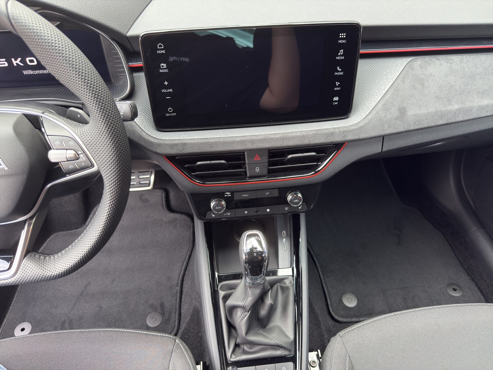 SKODA Scala 1.5 TSI Dynamic DSG-image-10