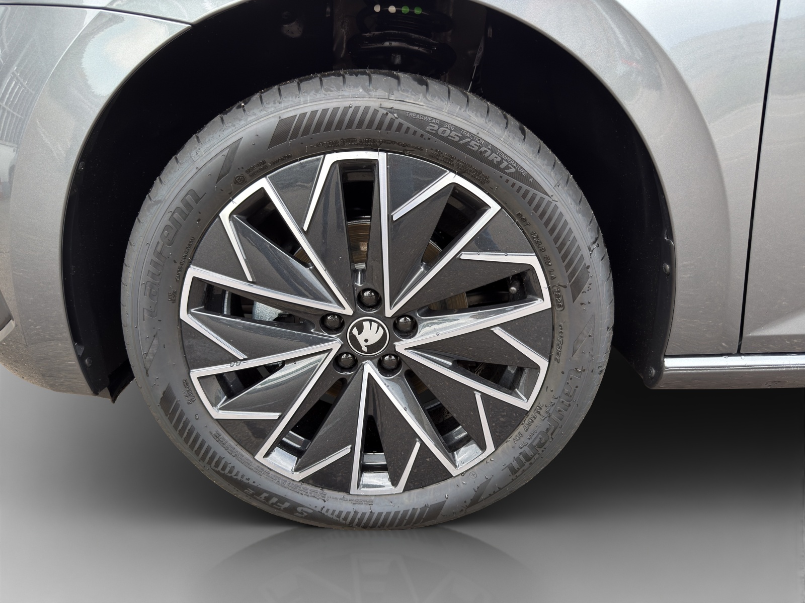 SKODA Scala 1.5 TSI Dynamic DSG-image-13