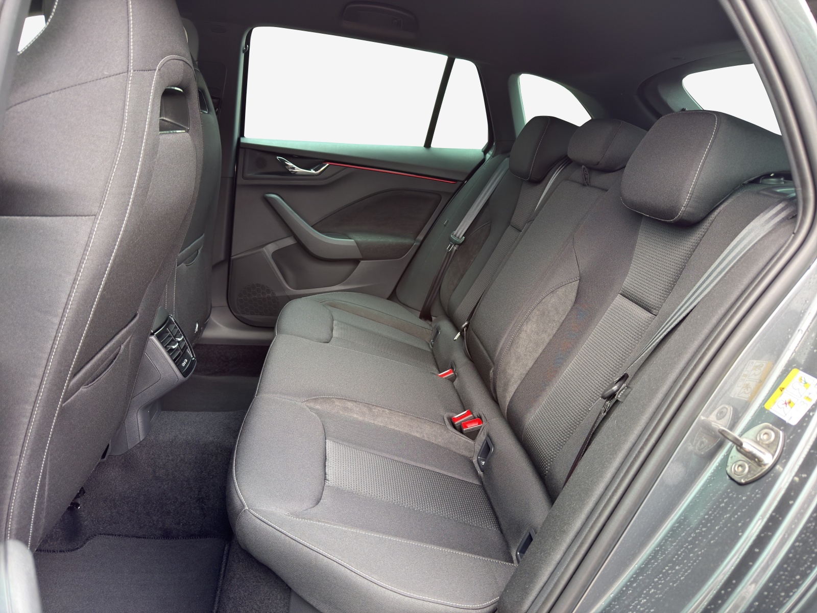 SKODA Scala 1.5 TSI Dynamic DSG-image-11
