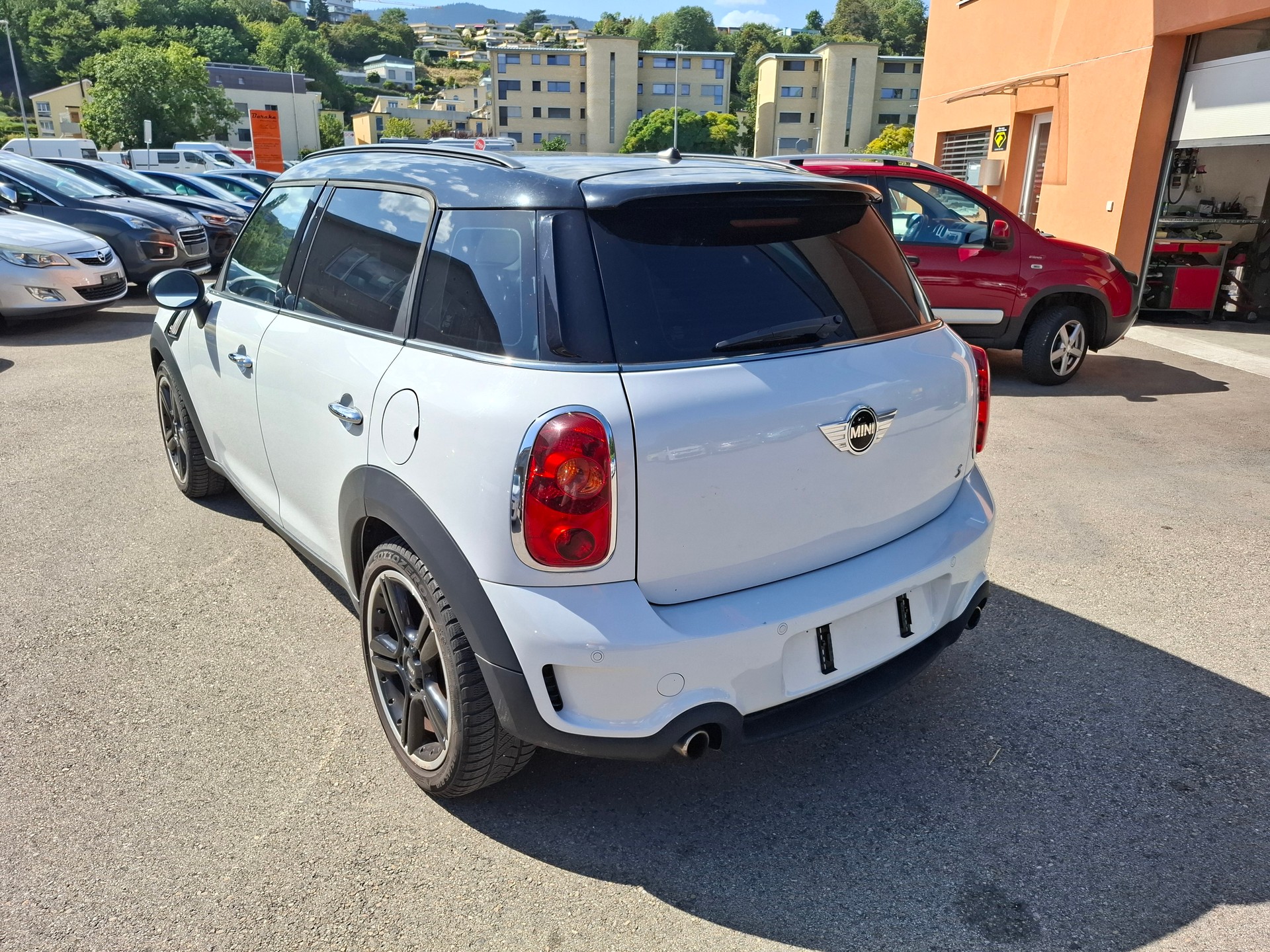 MINI Countryman Cooper S ALL4 Steptronic-image-3