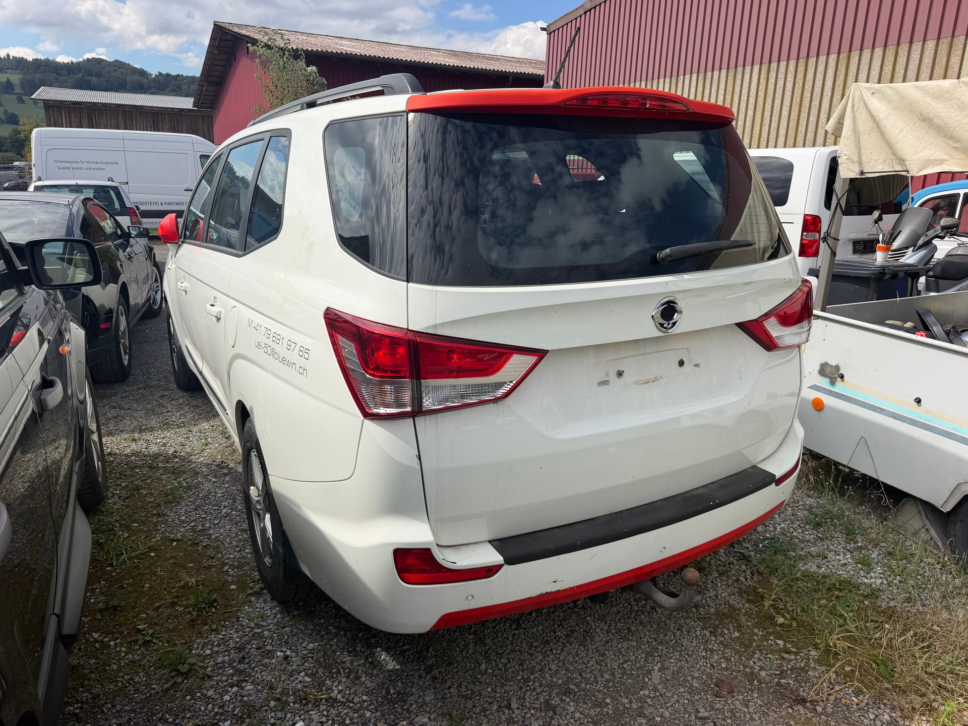 KGM-SsangYong Rodius SV200 e-XDi Sapphire 4WD E-Tronic-image-1