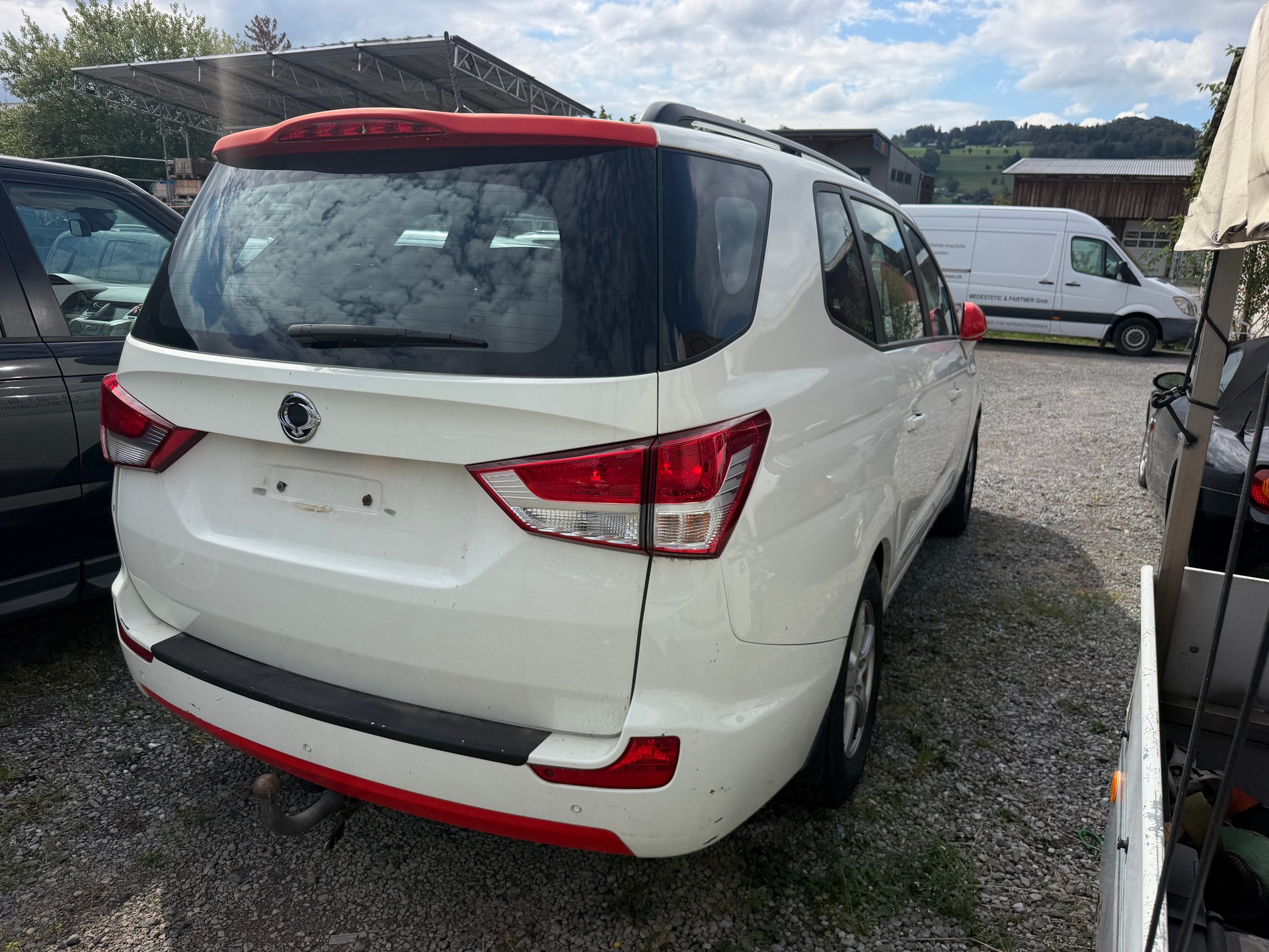 KGM-SsangYong Rodius SV200 e-XDi Sapphire 4WD E-Tronic-image-5
