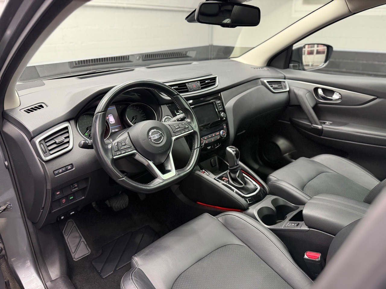 NISSAN Qashqai 1.3 DIG-T tekna DCT | Panorama Dach | 360° Kamera | Leder-image-13