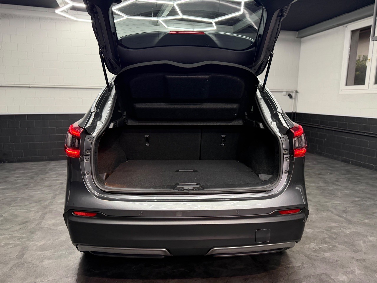 NISSAN Qashqai 1.3 DIG-T tekna DCT | Panorama Dach | 360° Kamera | Leder-image-26