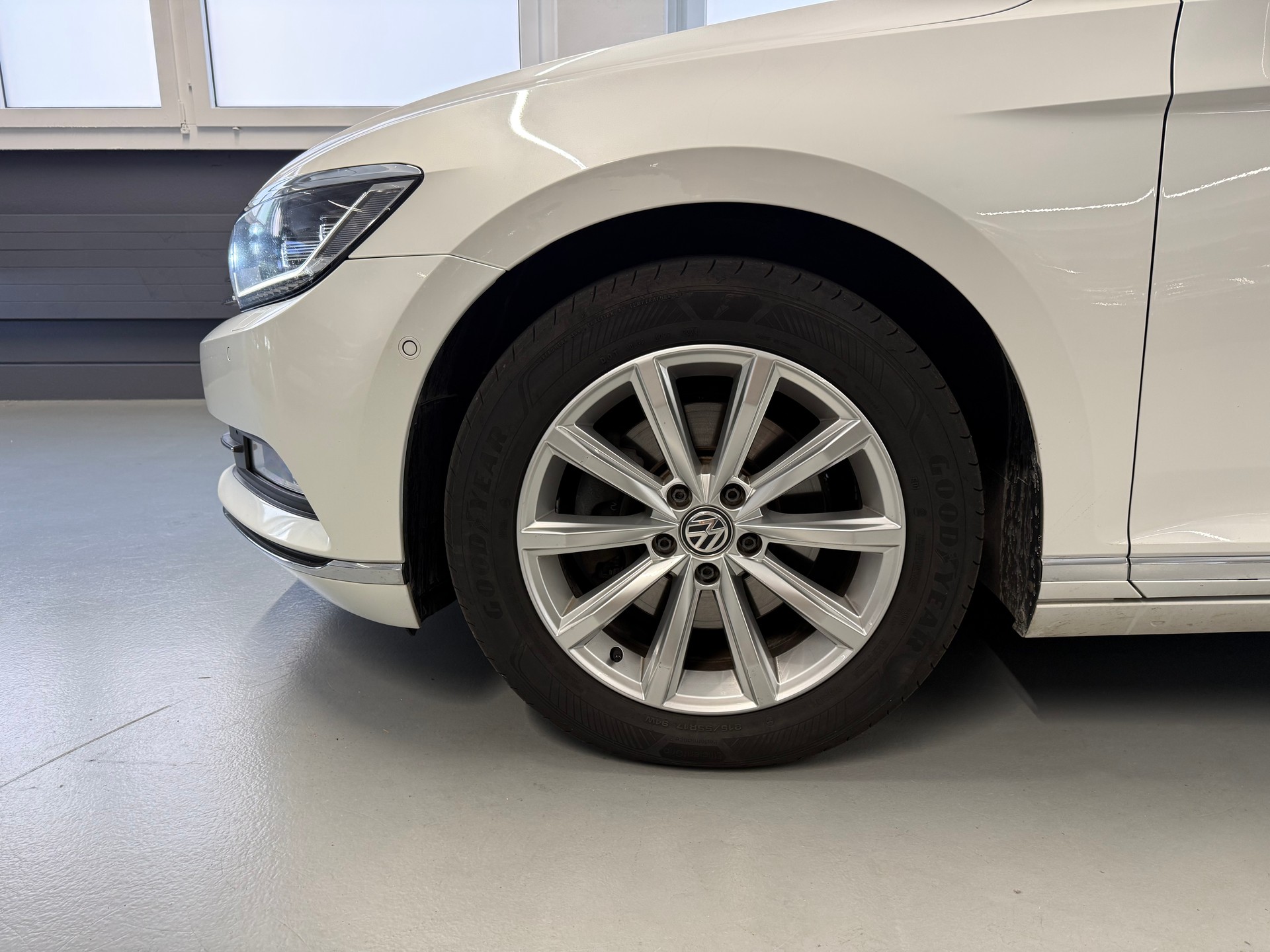 VW Passat Variant 2.0 TDI BMT Highline DSG-image-20
