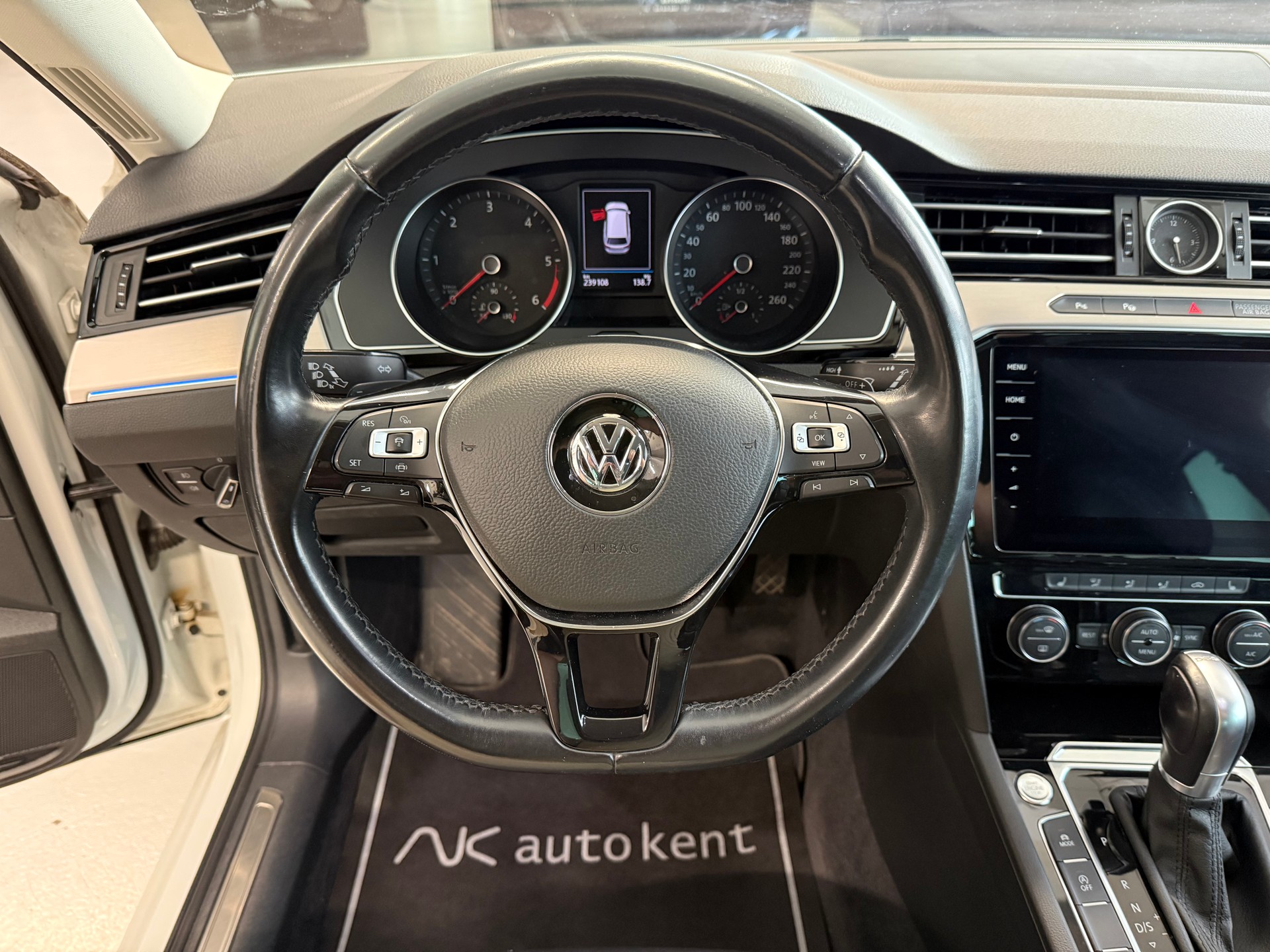 VW Passat Variant 2.0 TDI BMT Highline DSG-image-7