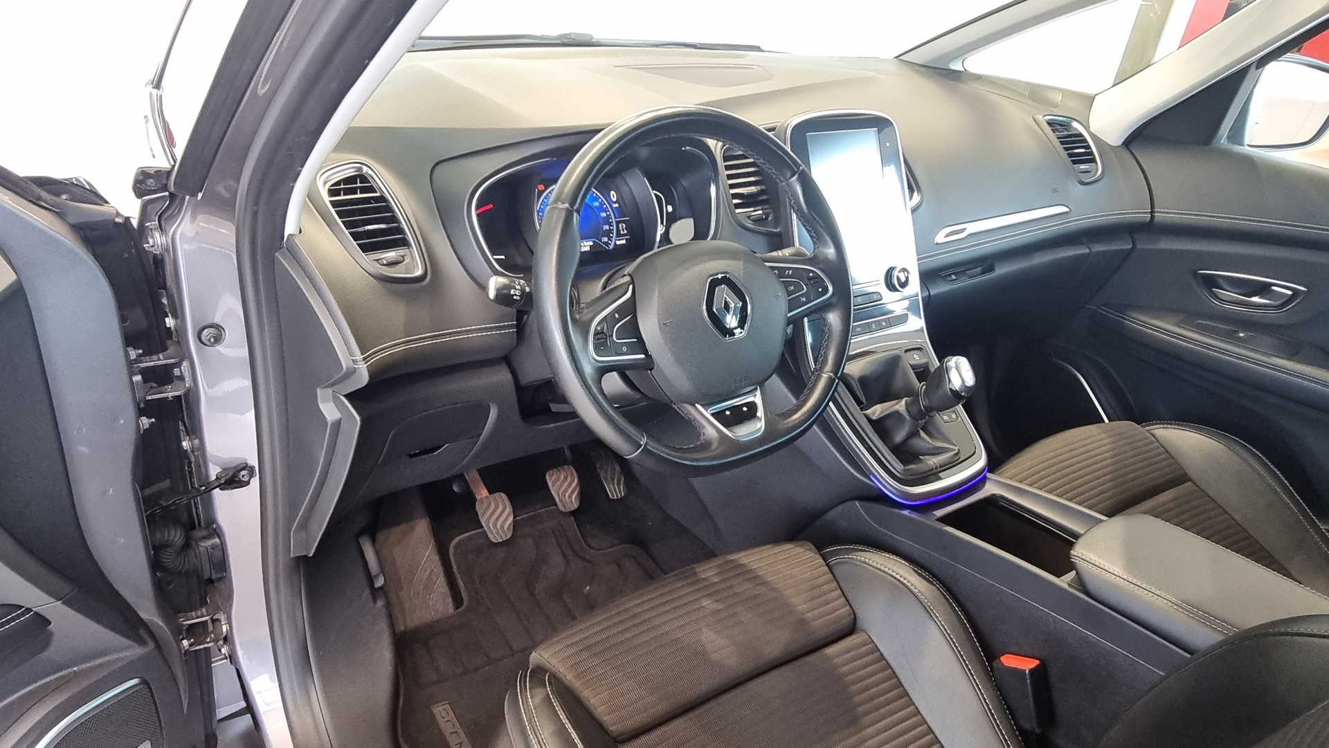 RENAULT Scénic 1.6 dCi Bose-image-14