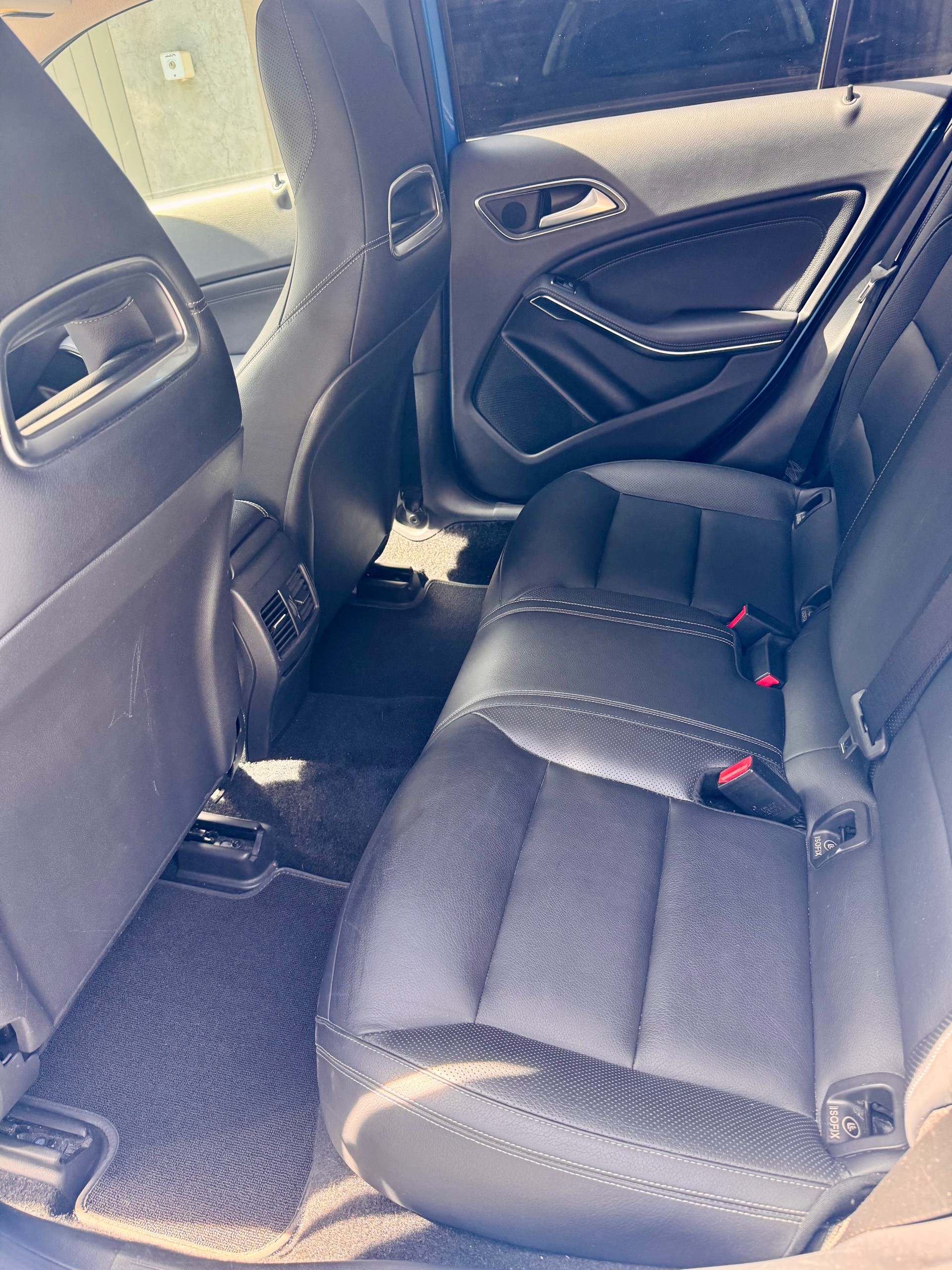 MERCEDES-BENZ A 180 7G-DCT-image-5