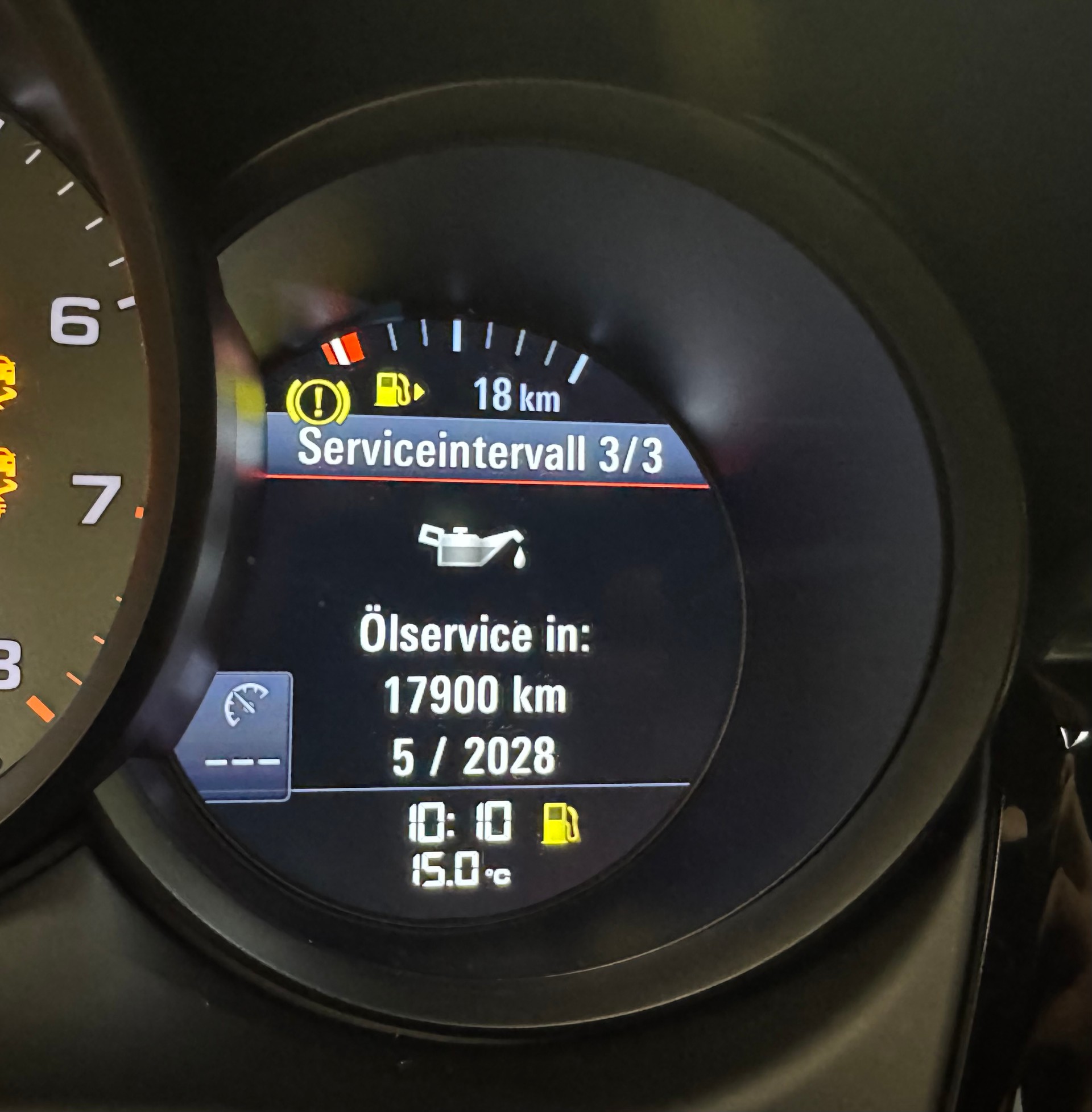 PORSCHE Macan GTS PDK-image-13