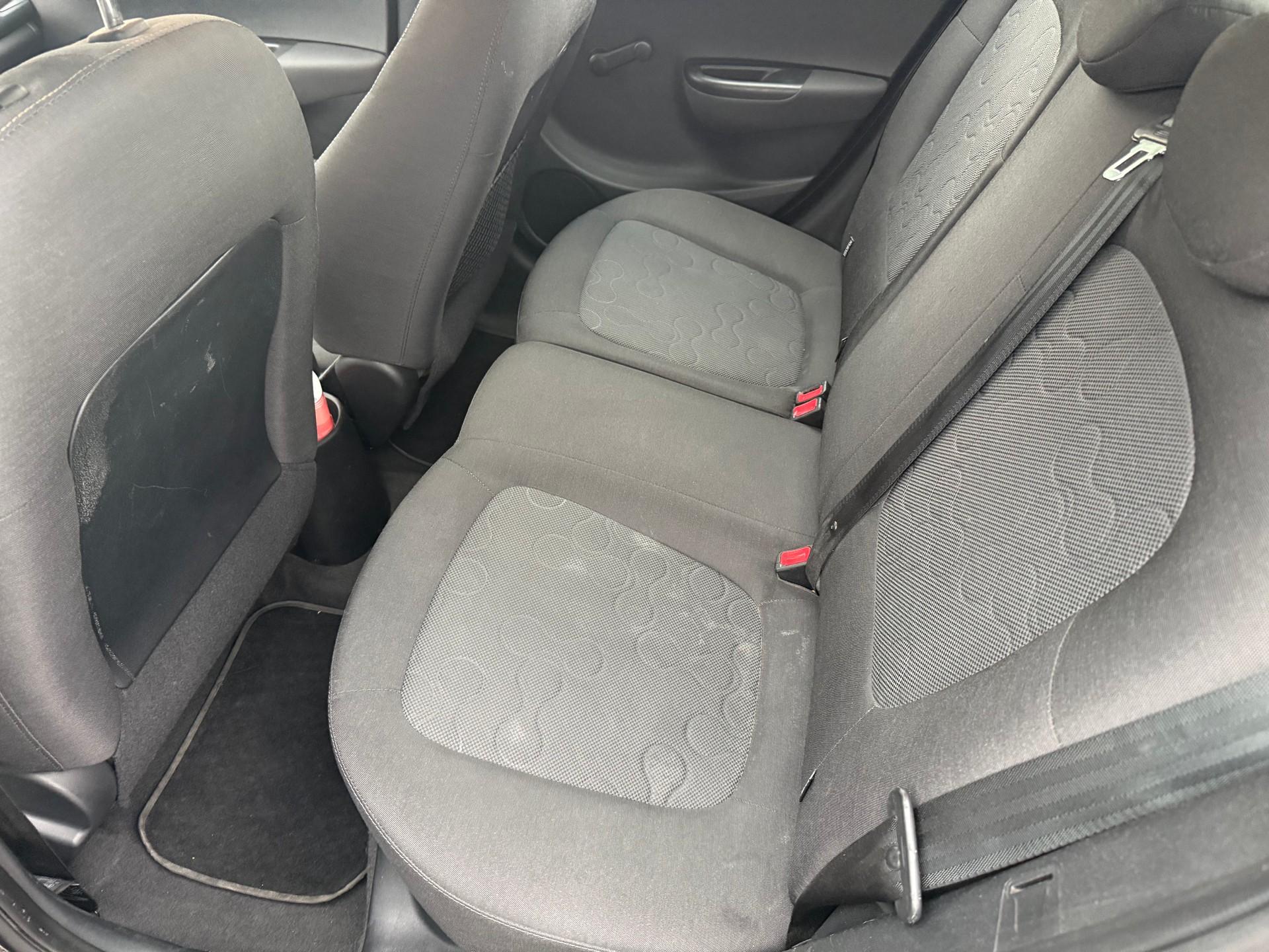 HYUNDAI i20 1.4 Style-image-11