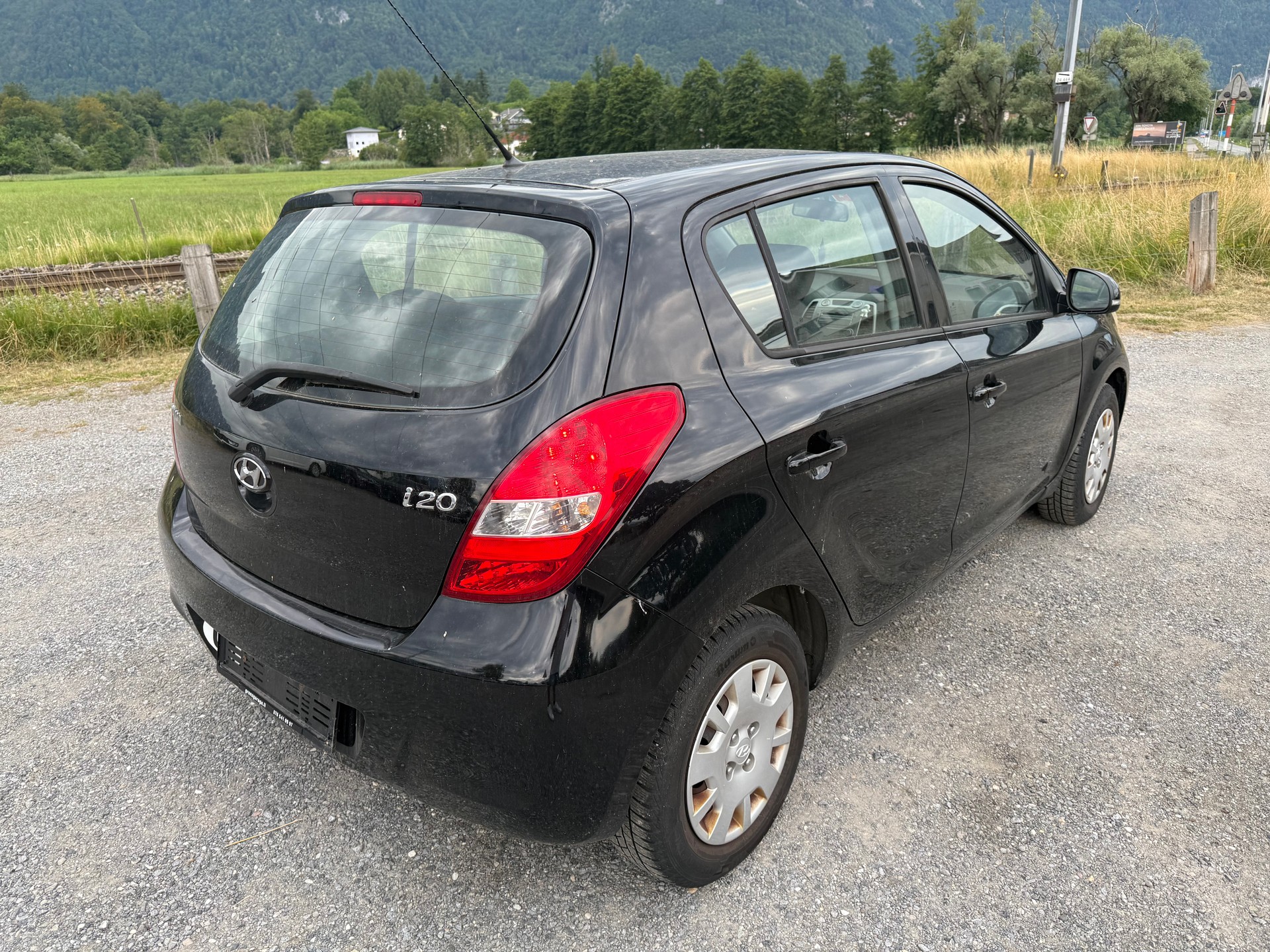 HYUNDAI i20 1.4 Style-image-4