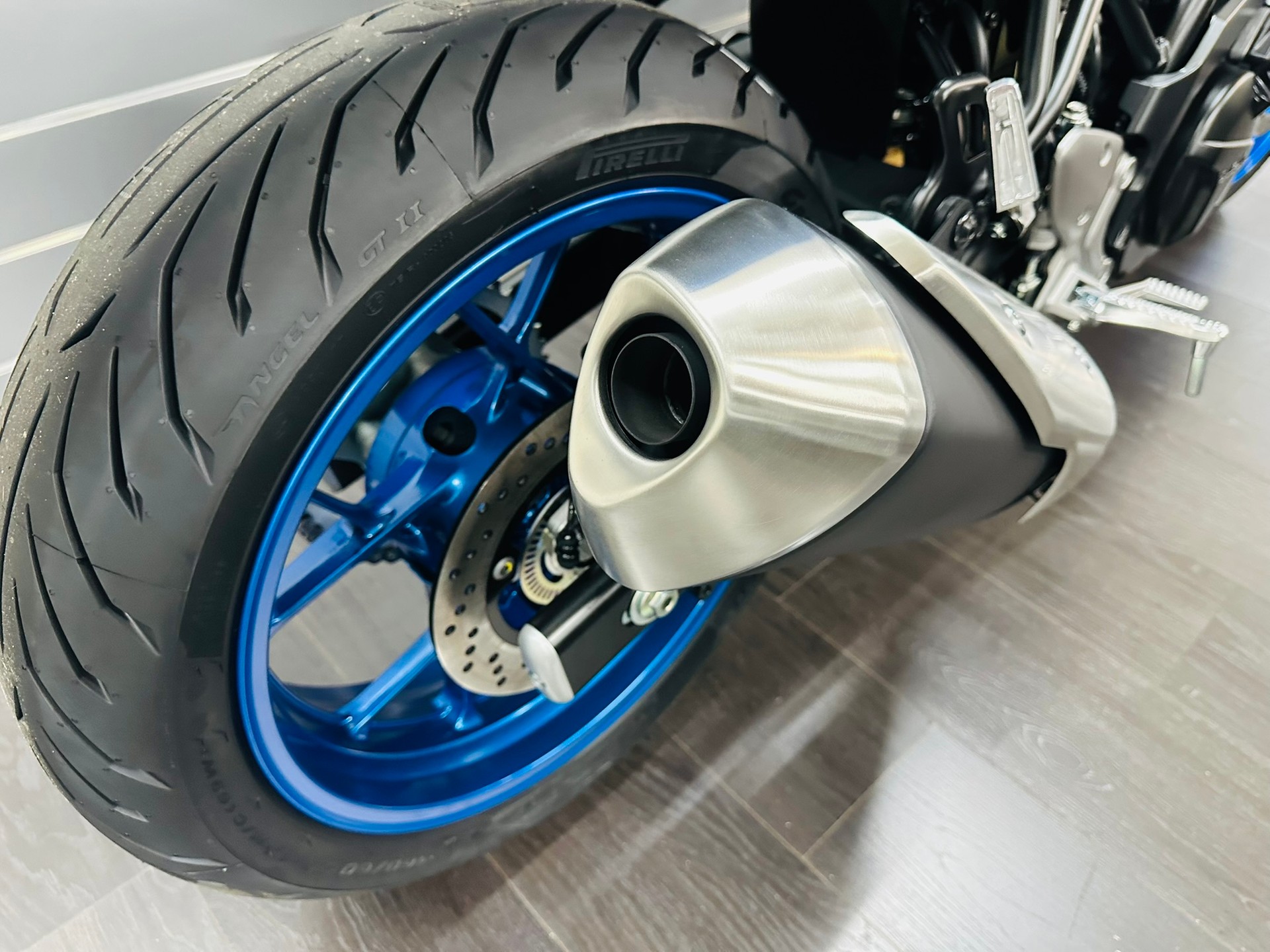 SUZUKI SV 7GX ( SV 650 GX ) 35 Kw-image-4