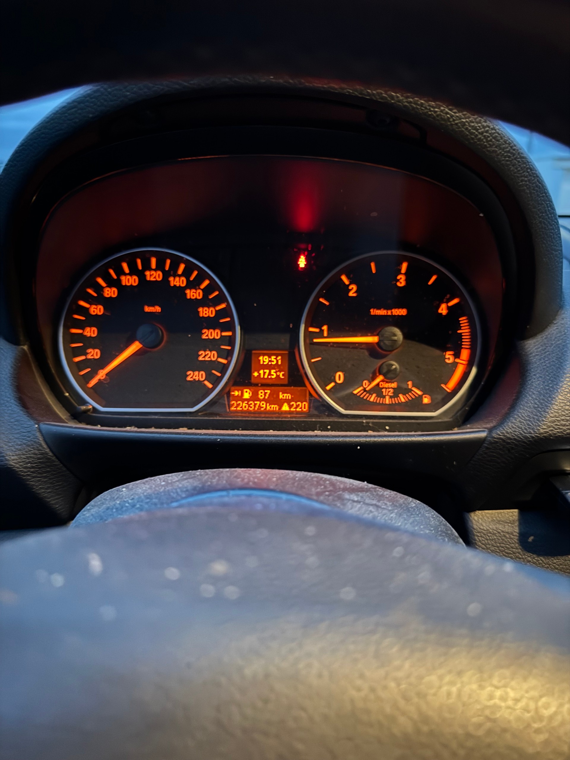 BMW 118d-image-5