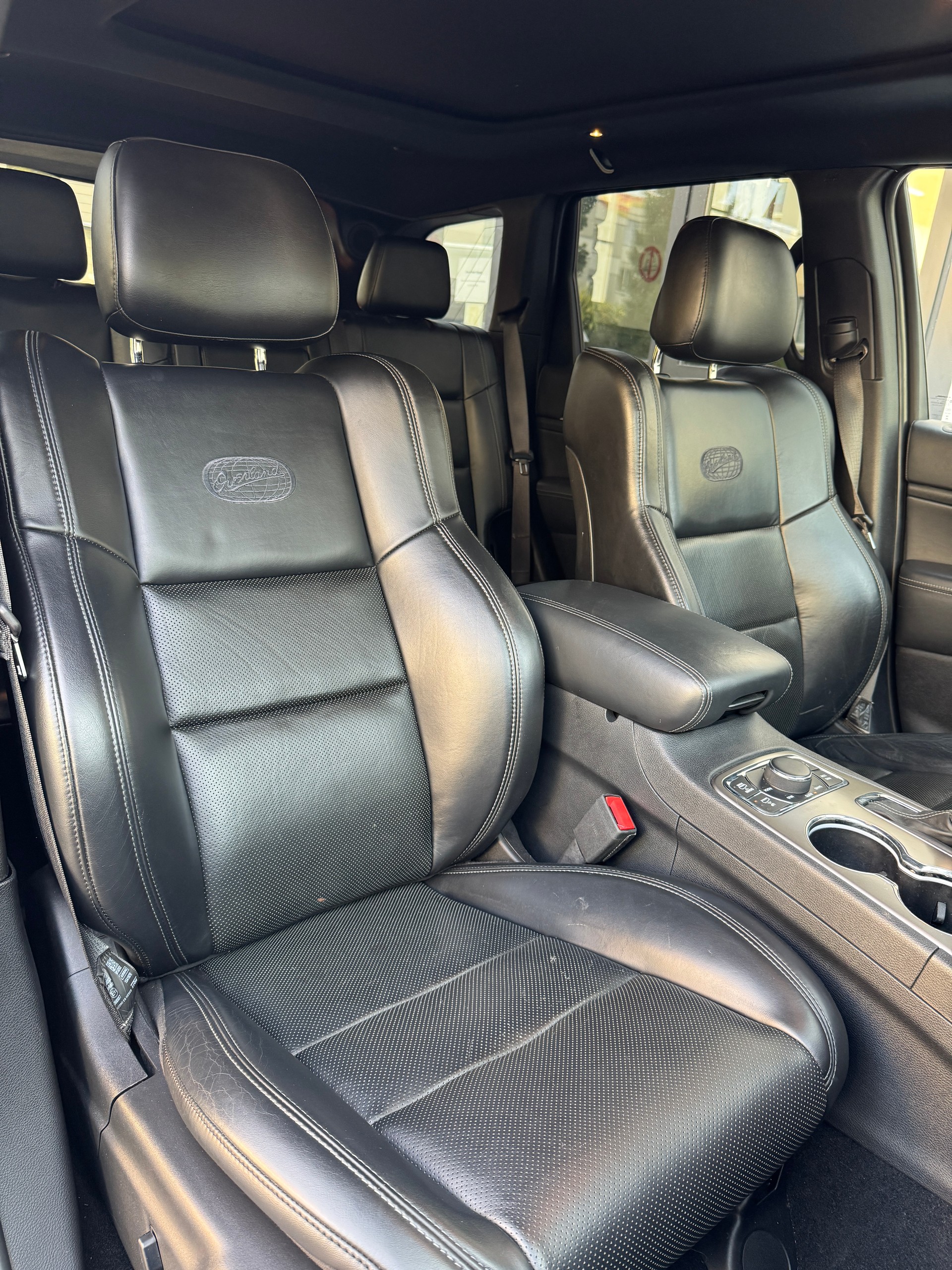 JEEP Grand Cherokee 3.0 CRD Overland Automatic-image-12