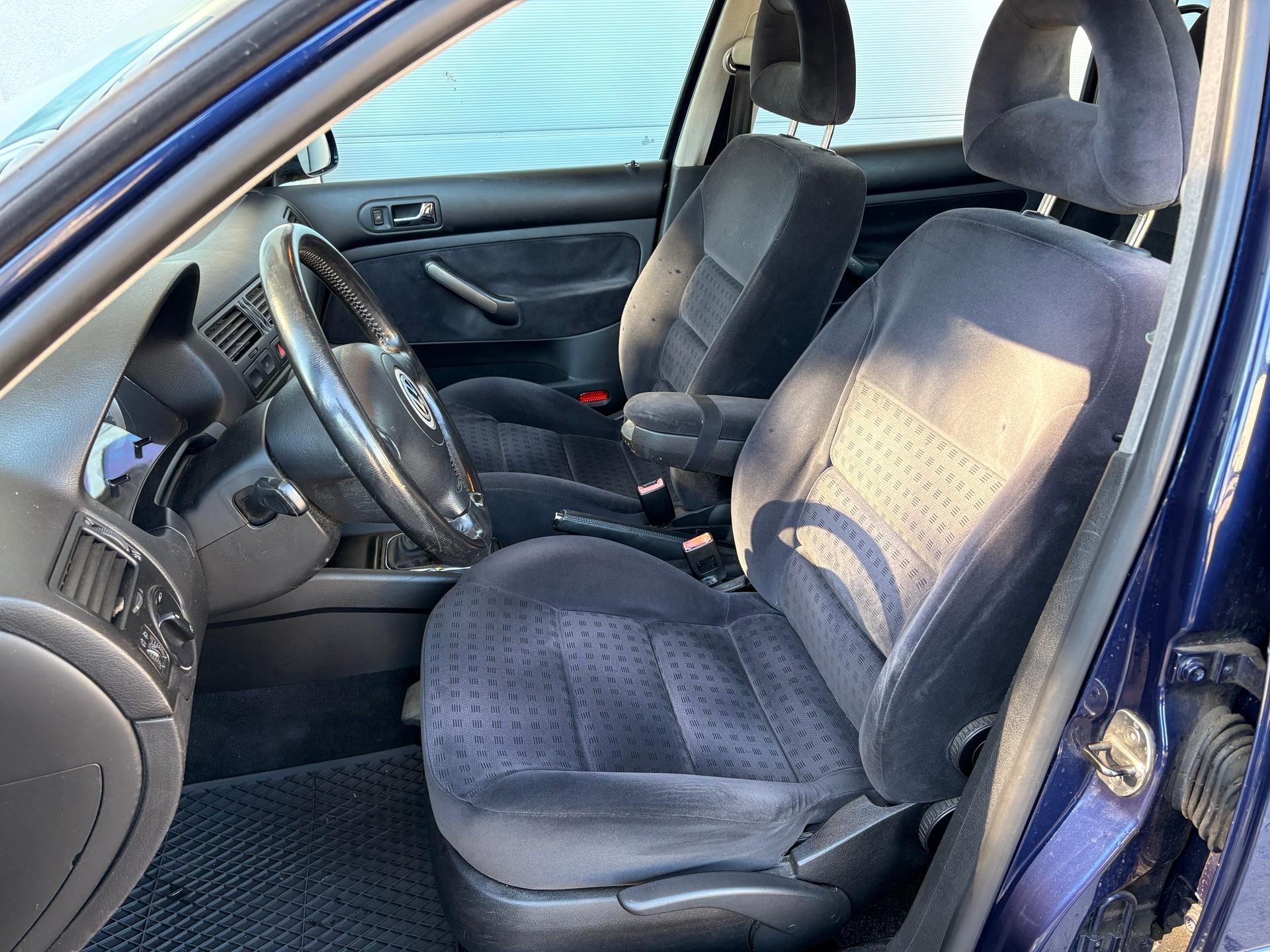 VW Bora Variant 1.9 TDI PD Comfortline-image-8