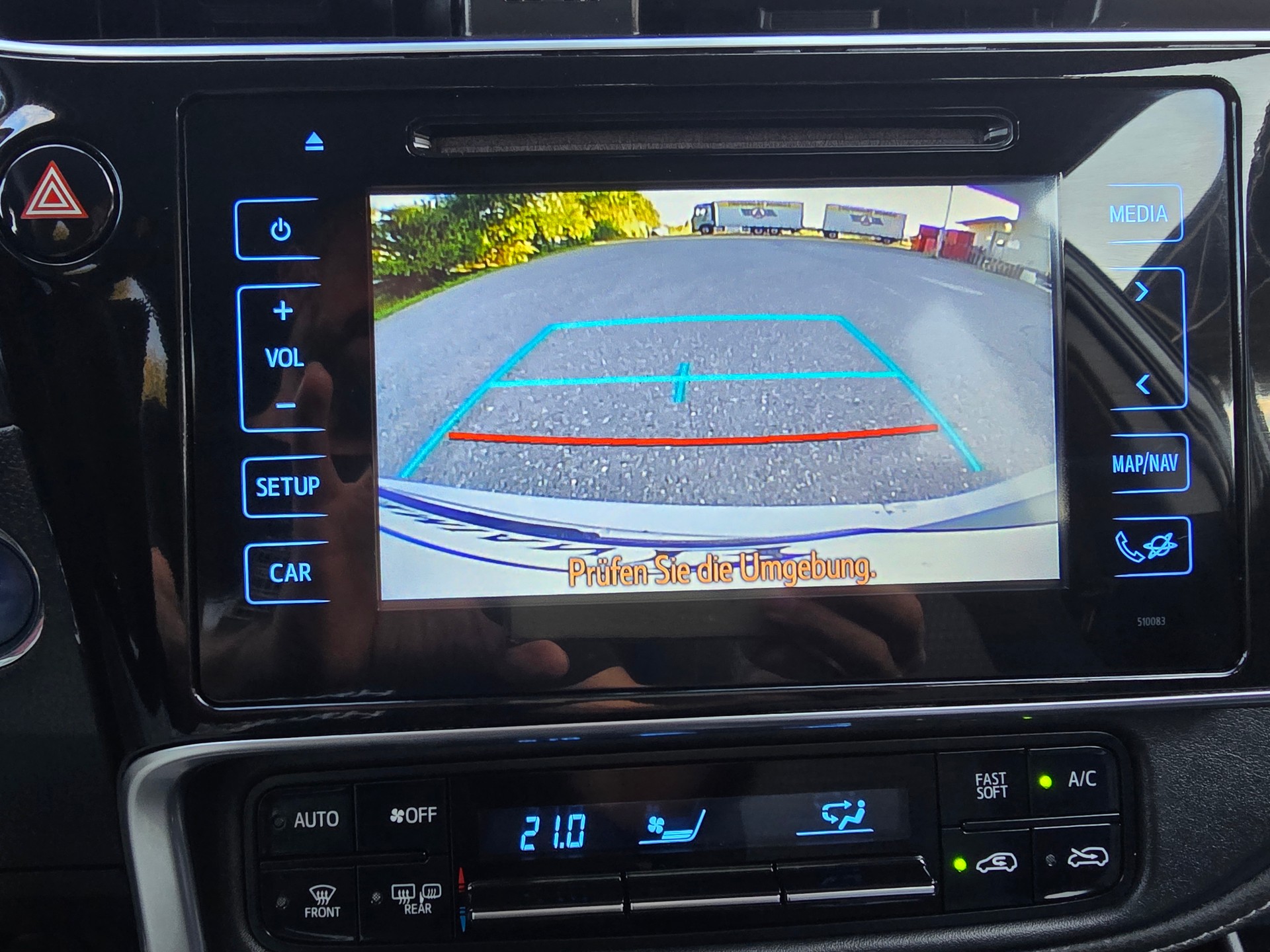 TOYOTA Auris Touring Sports 1.8 HSD Trend e-CVT-image-20