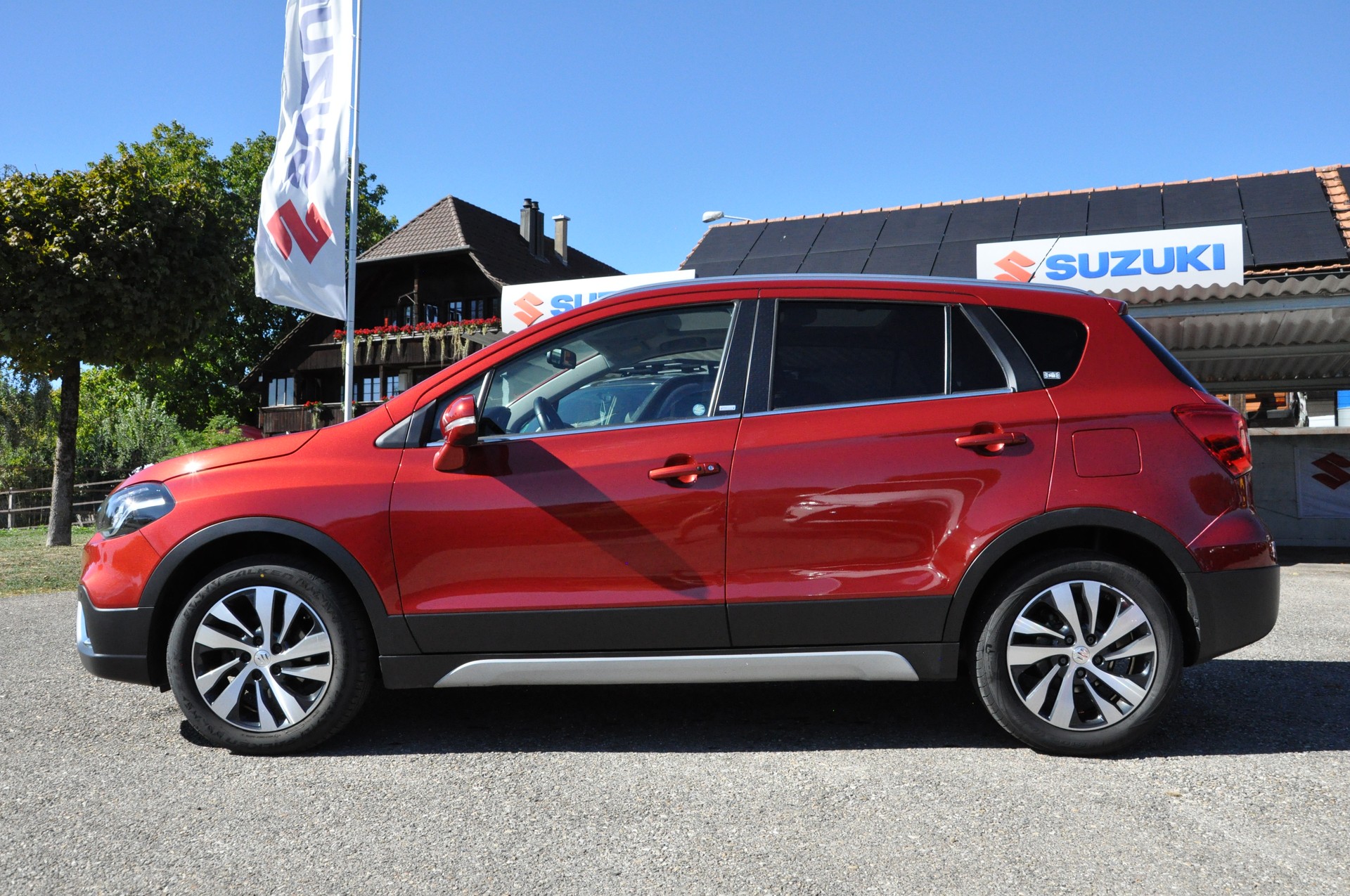 SUZUKI SX4 S-Cross 1.4 16V Compact Top Hybrid 4WD Automatic-image-2