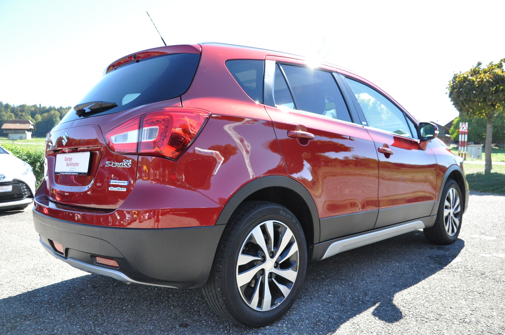 SUZUKI SX4 S-Cross 1.4 16V Compact Top Hybrid 4WD Automatic-image-5