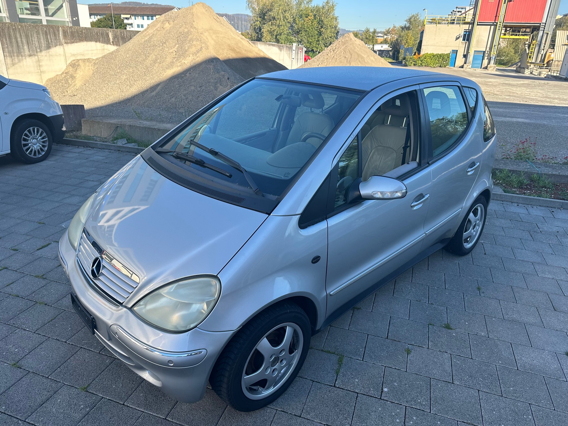 MERCEDES-BENZ A 160 Avantgarde-image-0