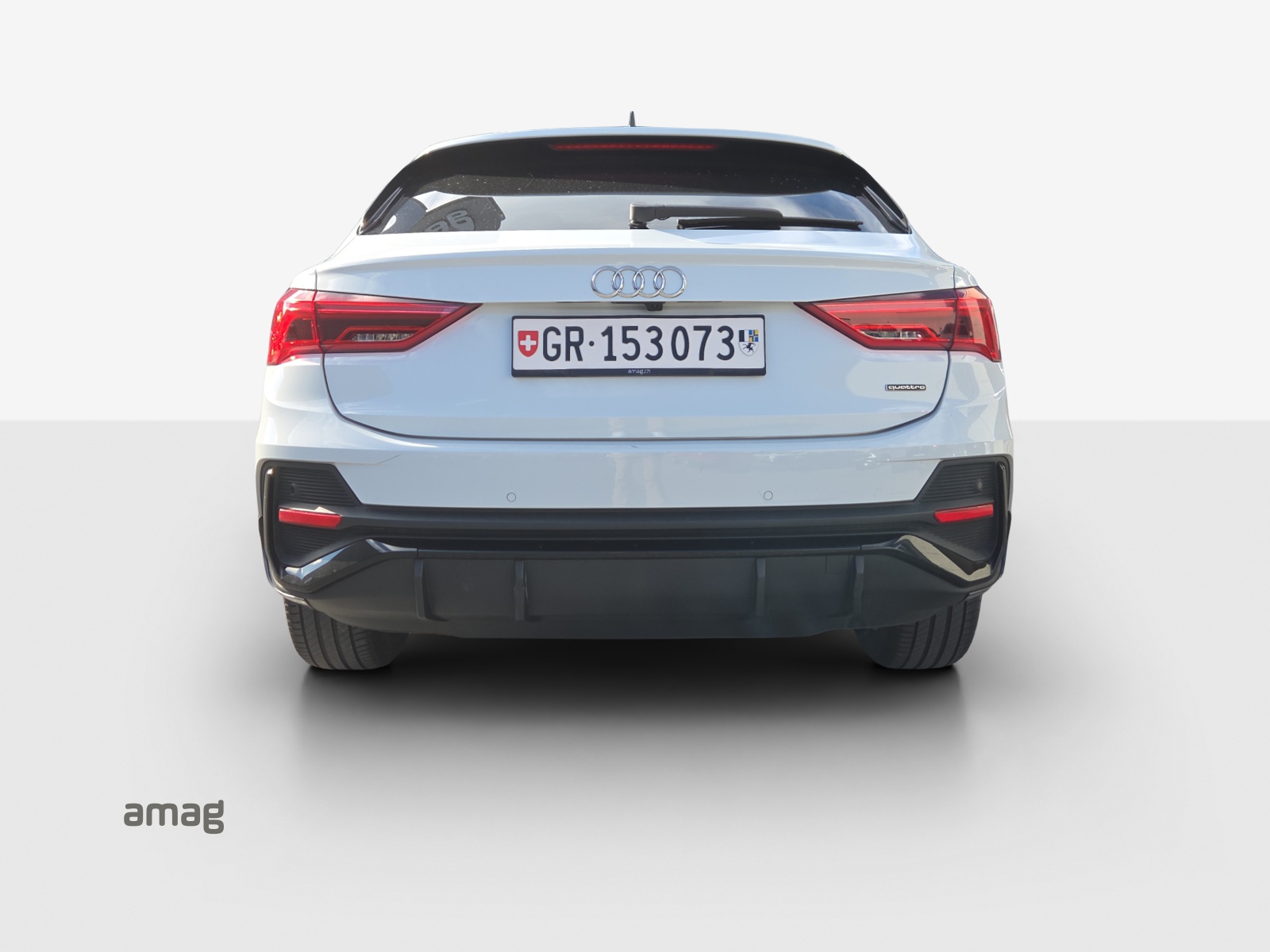 AUDI Q3 Sportback 40 TFSI S line quattro S-tronic-image-3