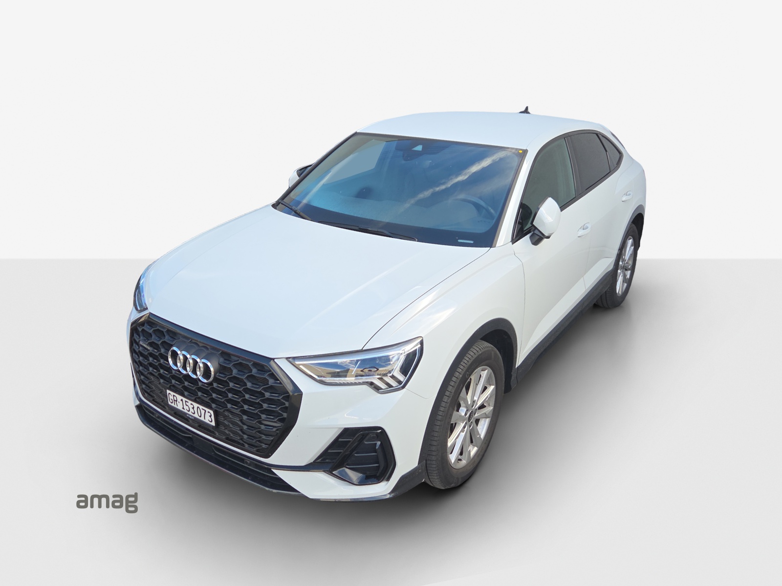 AUDI Q3 Sportback 40 TFSI S line quattro S-tronic-image-14