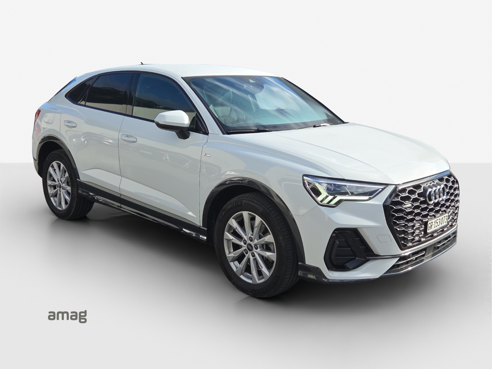 AUDI Q3 Sportback 40 TFSI S line quattro S-tronic-image-5