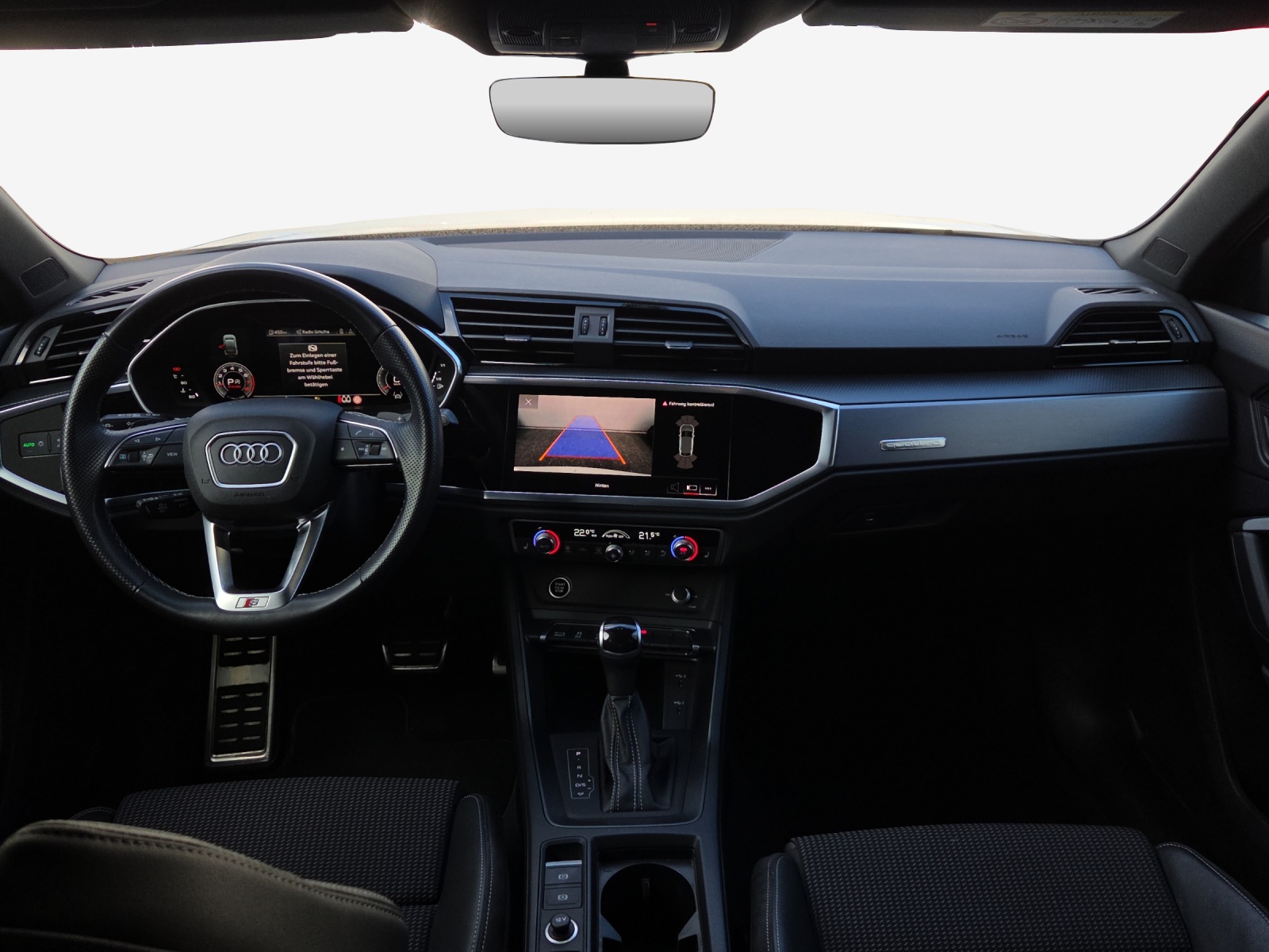 AUDI Q3 Sportback 40 TFSI S line quattro S-tronic-image-8