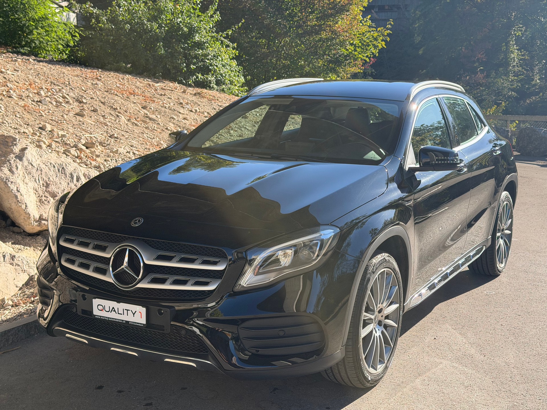 MERCEDES-BENZ GLA 250 AMG Line 4Matic 7G-DCT