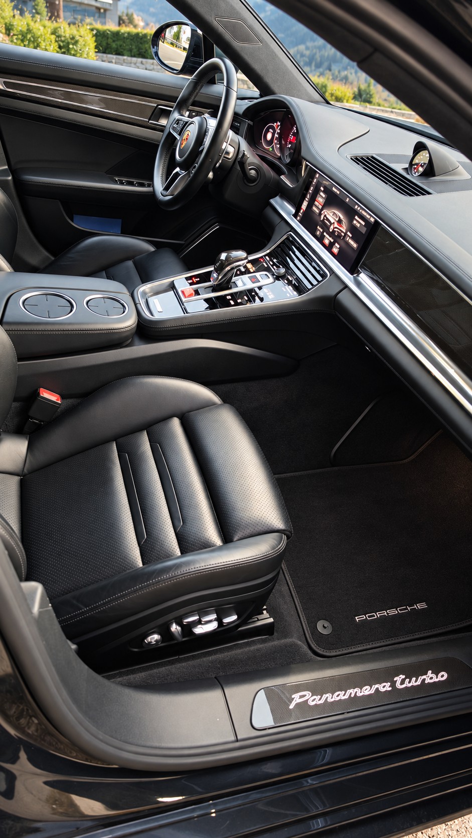 PORSCHE 4.0 V8 Turbo-image-15