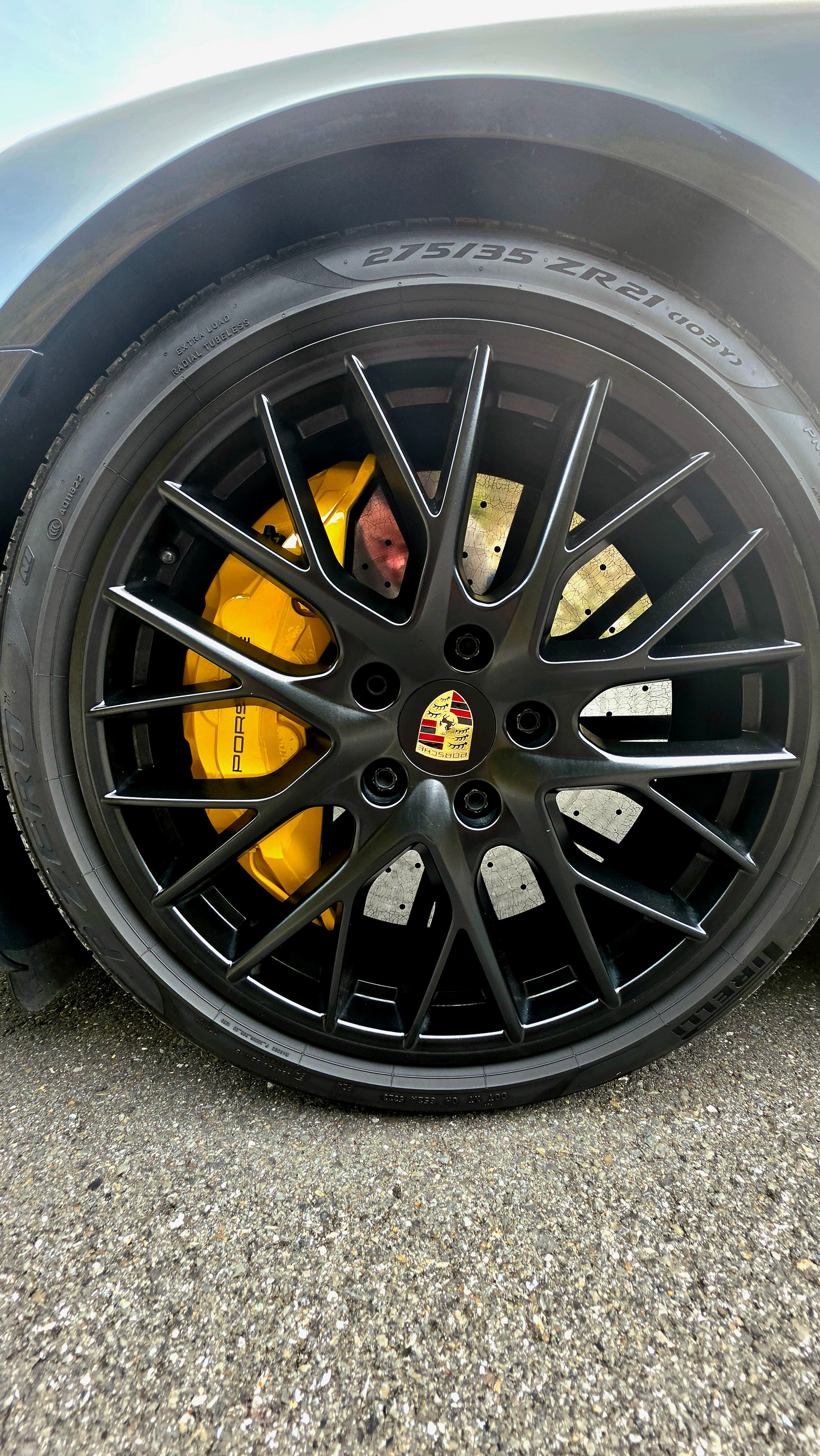 PORSCHE 4.0 V8 Turbo-image-11