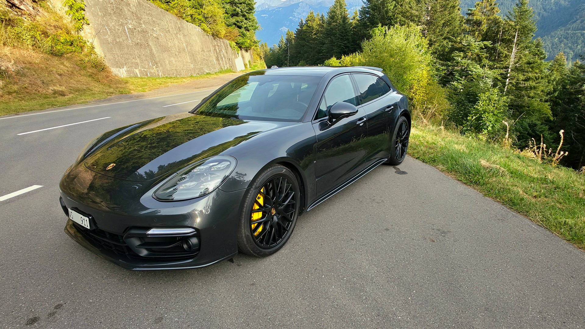 PORSCHE 4.0 V8 Turbo-image-4
