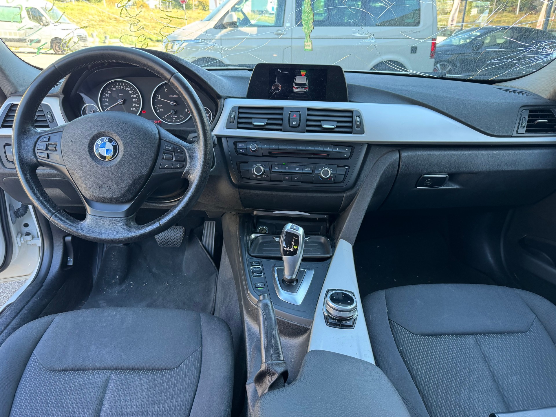 BMW 316d Touring Business Steptronic-image-11