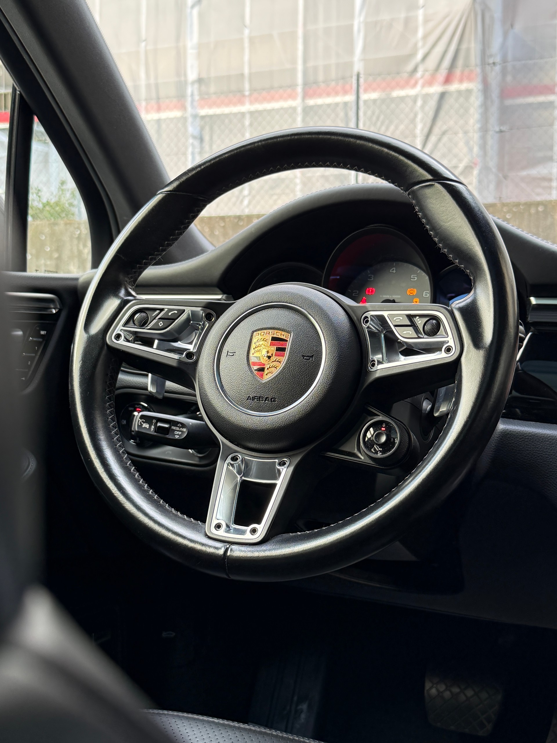 PORSCHE Macan S PDK-image-11