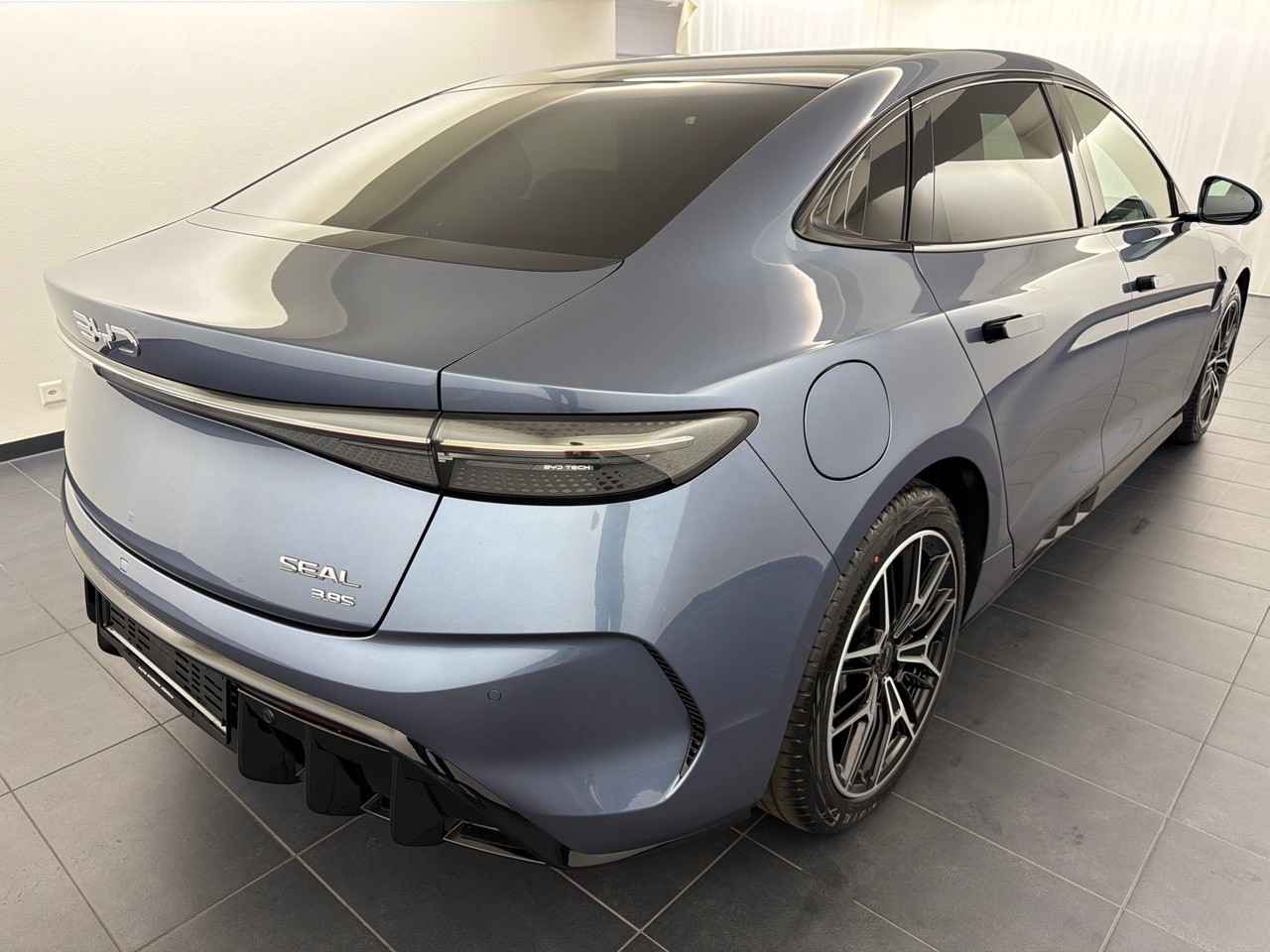 BYD Seal 82,5 kWh Excellence-image-2