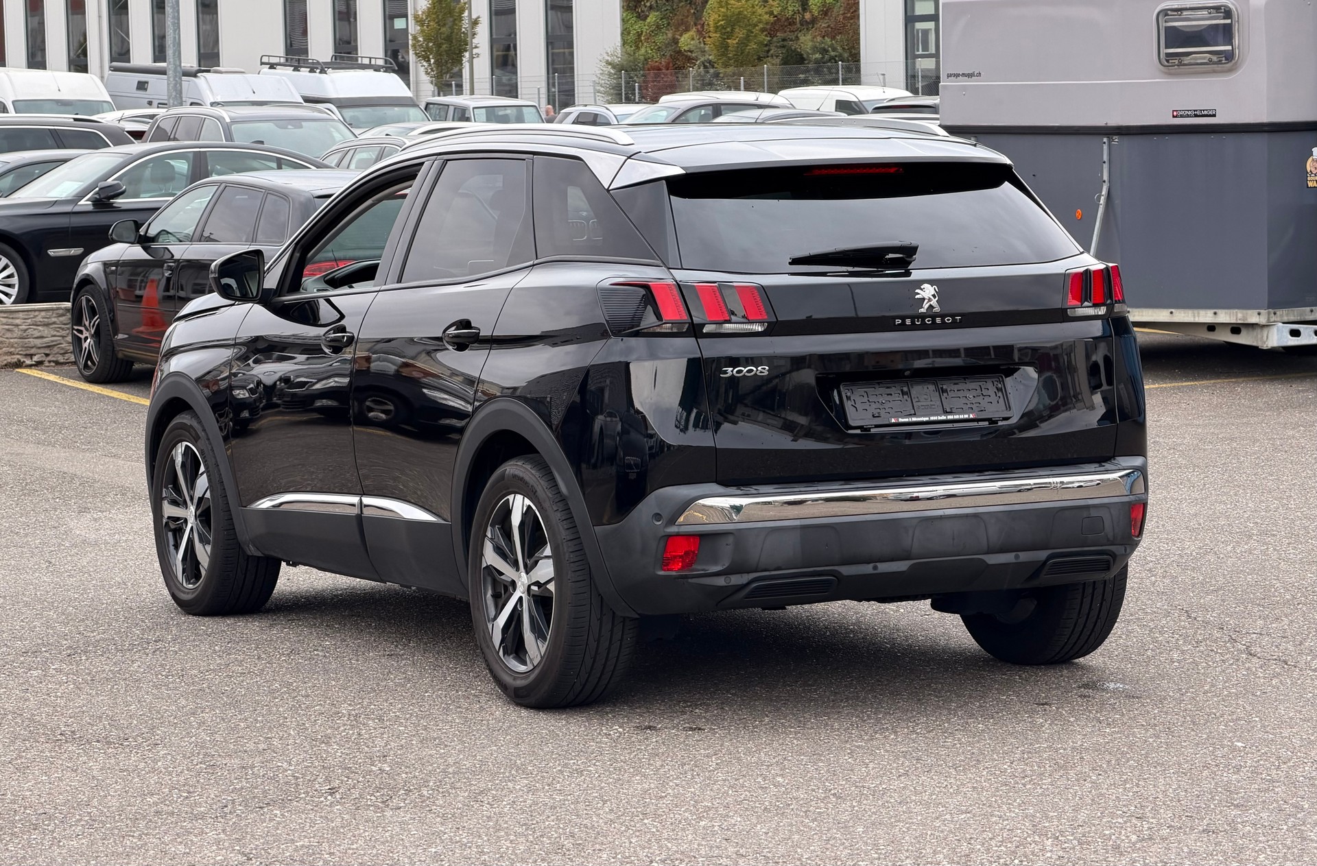 PEUGEOT 3008 1.5 BlueHDi Allure EAT-image-2