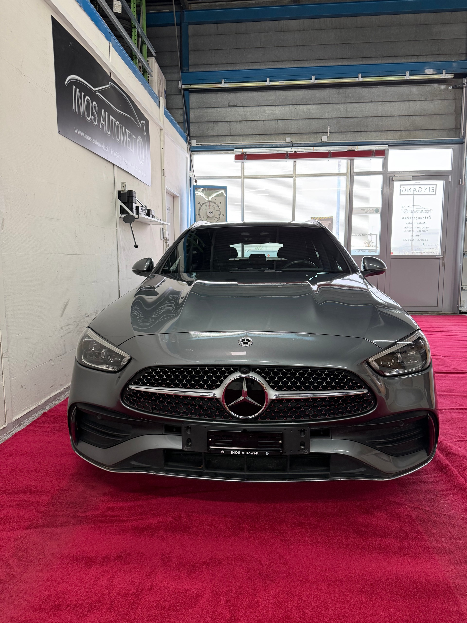 MERCEDES-BENZ C 300 d T AMG Line Anhängerkupplung-image-1
