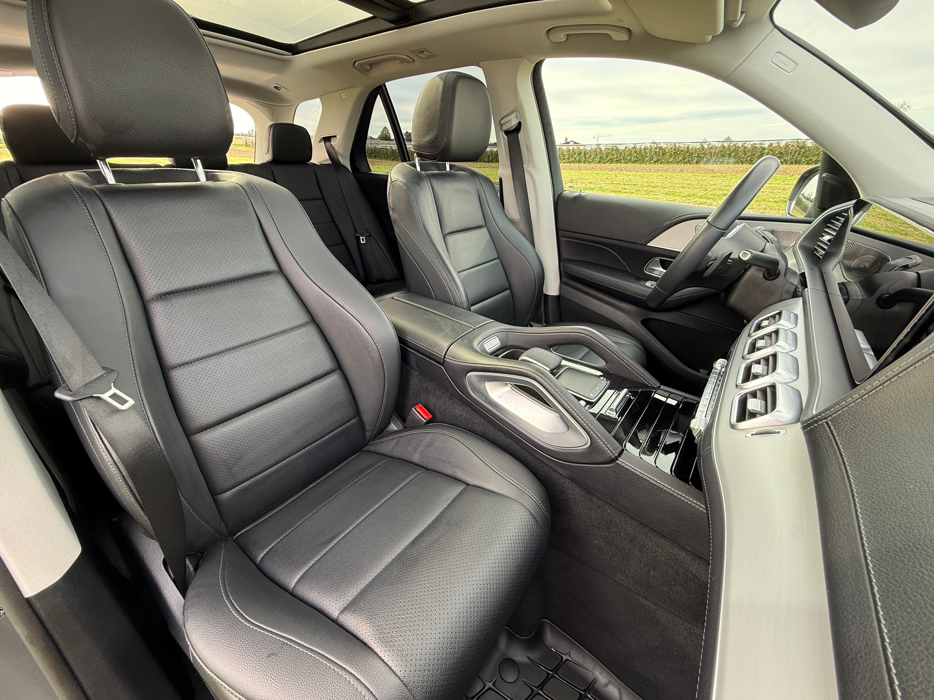 MERCEDES-BENZ GLE 350 de AMG Line 4matic-image-13