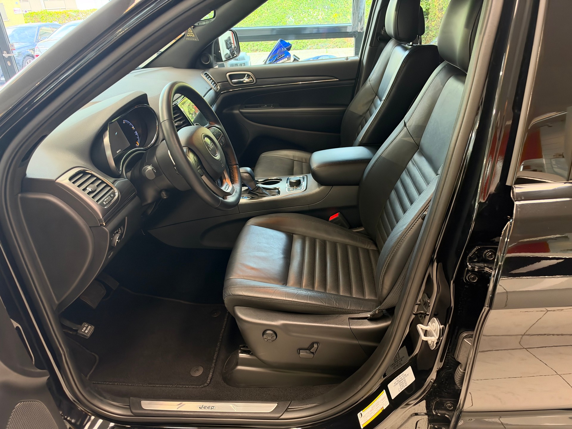 JEEP Grand Cherokee 3.0 CRD 250 Limited-image-3