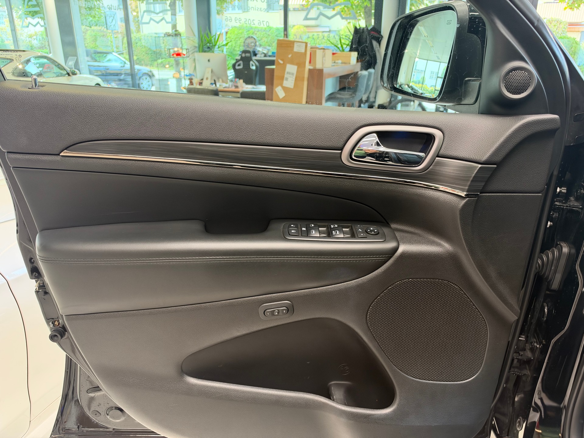 JEEP Grand Cherokee 3.0 CRD 250 Limited-image-5