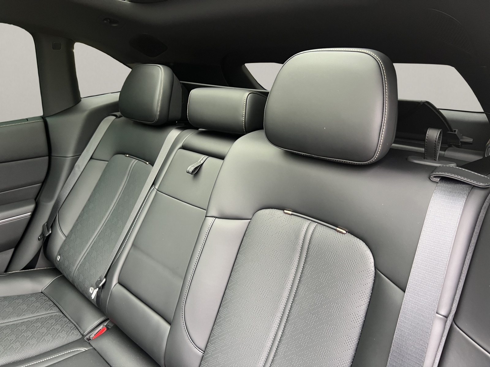 ZEEKR 7X Privilege AWD-image-12