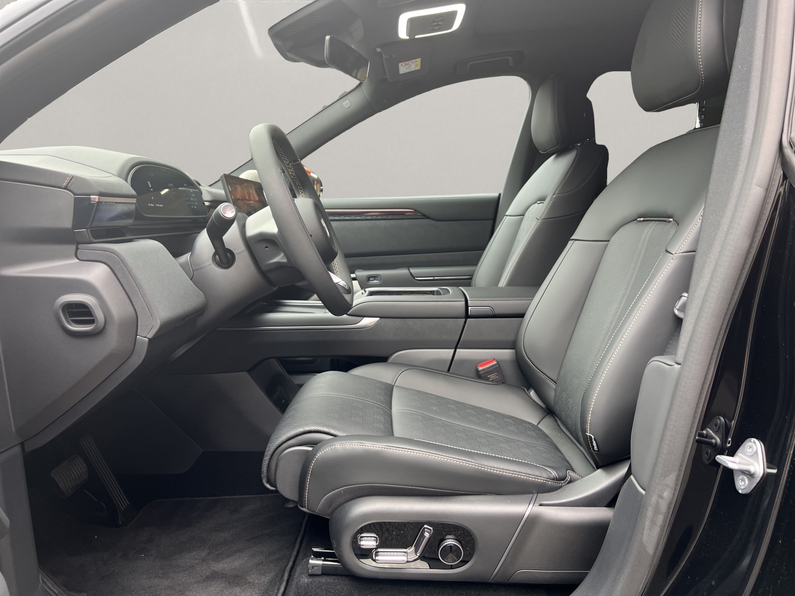 ZEEKR 7X Privilege AWD-image-7